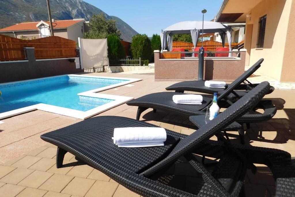 Holiday Home Jass Near Makarska Zagvozd Exteriér fotografie