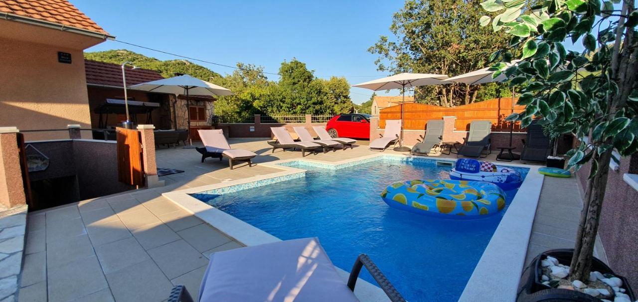 Holiday Home Jass Near Makarska Zagvozd Exteriér fotografie